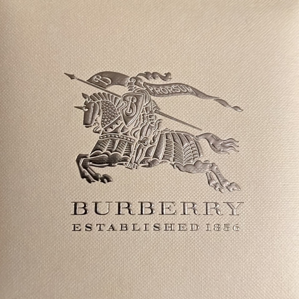 Burberry Black and Grey Watch Mens - Picture 2 of 6